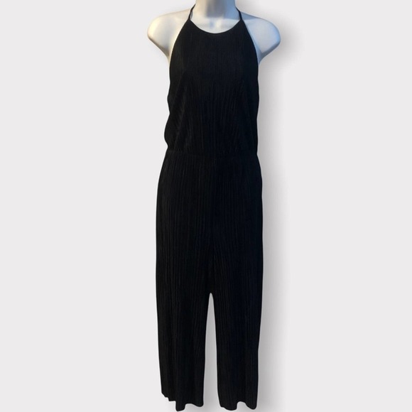 19 Cooper Pants - 19 Cooper Nordstrom NWT black pleated halter jumpsuit Size small